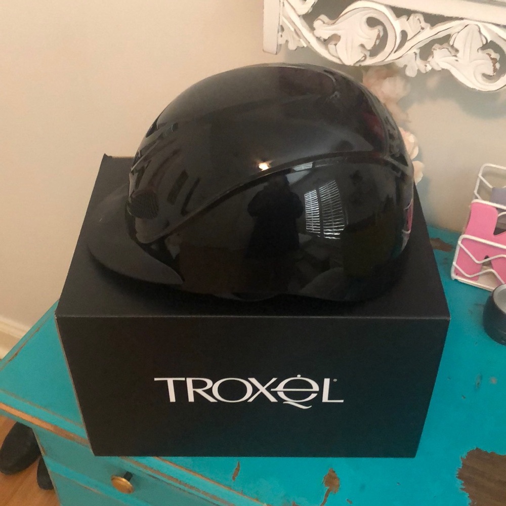 COPY - Tricked Riding Helment - Picture 3 of 6